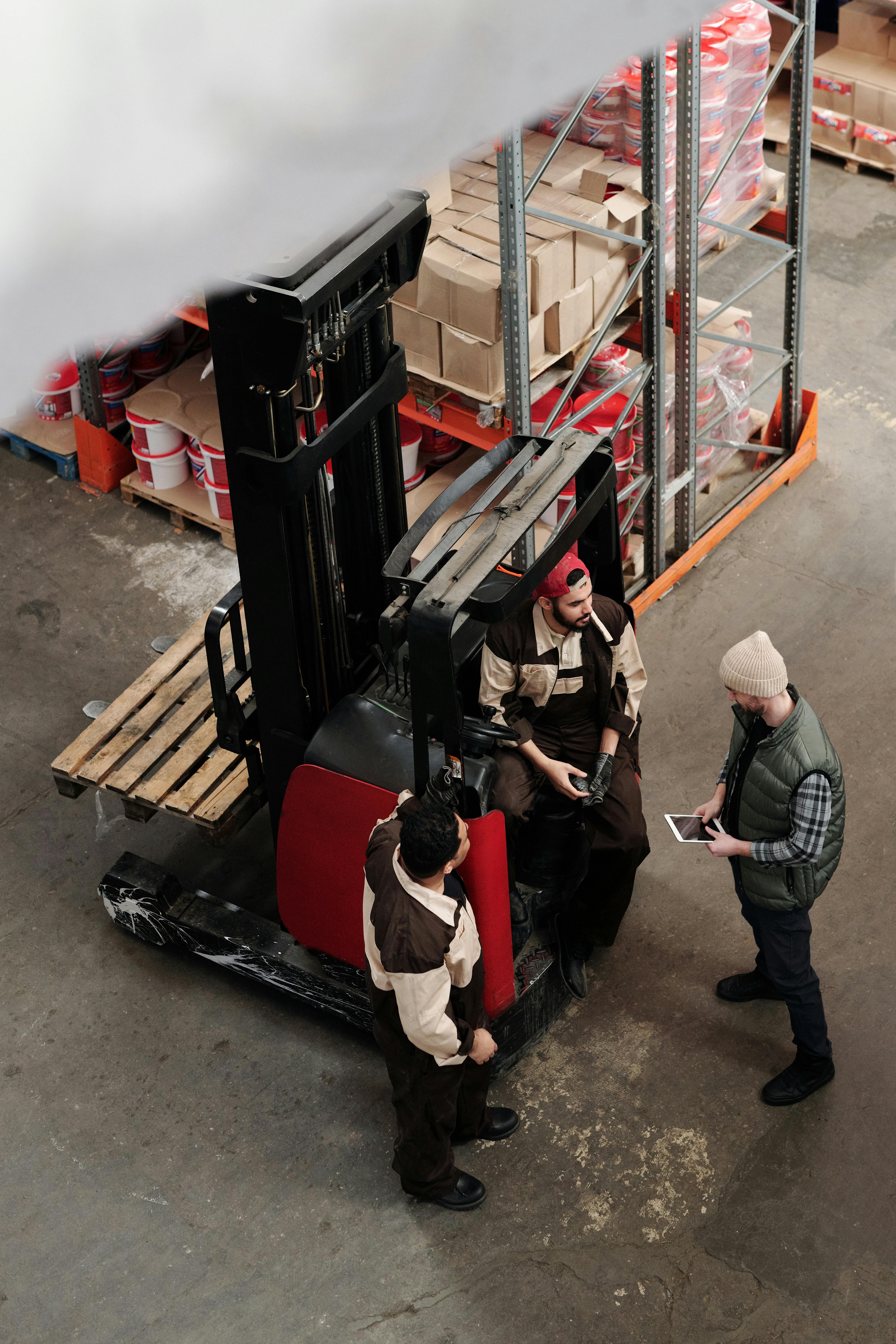 Freight transportation truck